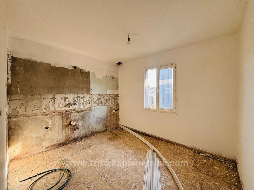 Gelegenheit Zum Wohnen Im Stadtteil Kavakdere, Seferihisar, Izmir!!!