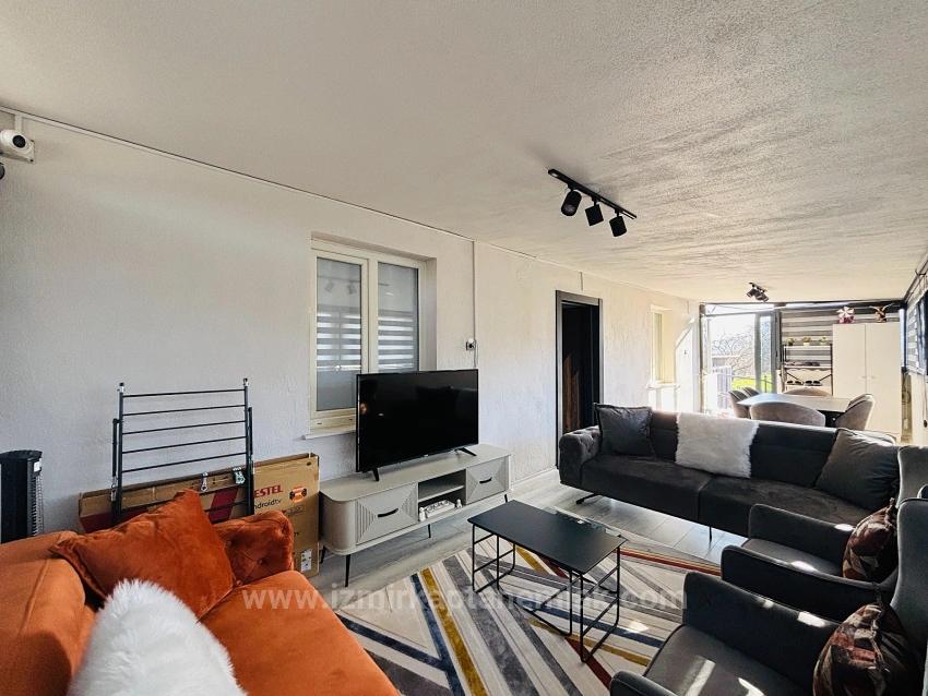 Gelegenheit Zum Wohnen Im Stadtteil Kavakdere, Seferihisar, Izmir!!!