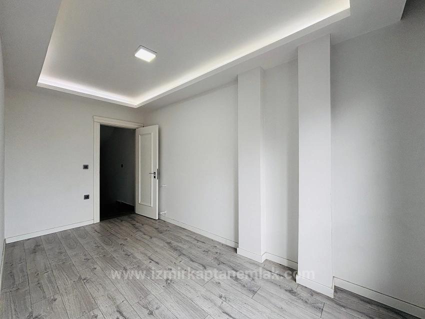 Geräumige 3+1 Villa Zum Verkauf In Seferihisar Doğanbey Payamlı