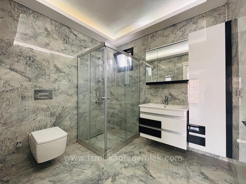 Geräumige 3+1 Villa Zum Verkauf In Seferihisar Doğanbey Payamlı