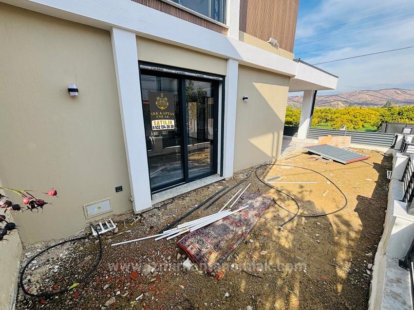 3+1-Zimmer Villa Zu verkaufen in Payamlı Bz. Seferihisar Doğanbey - 135 m²