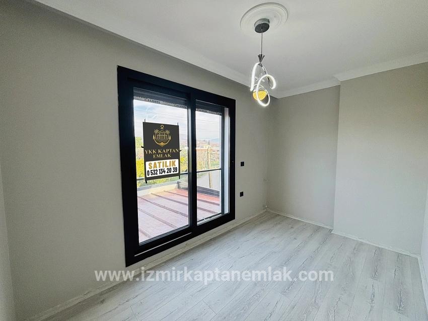 3+1-Zimmer Villa Zu verkaufen in Payamlı Bz. Seferihisar Doğanbey - 135 m²
