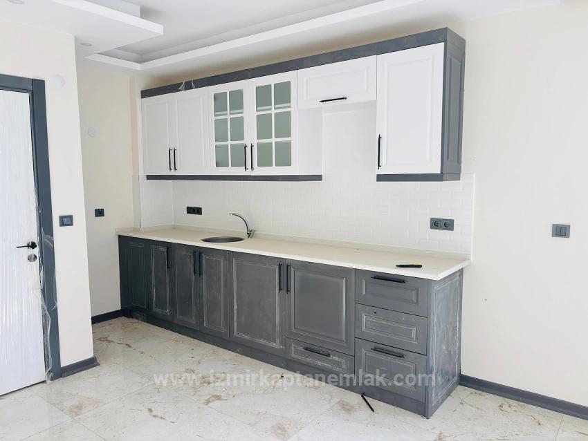 2+1 Villa Mit Großem Garten Zum Verkauf Im Viertel Atatürk, Seferihisar, İzmir