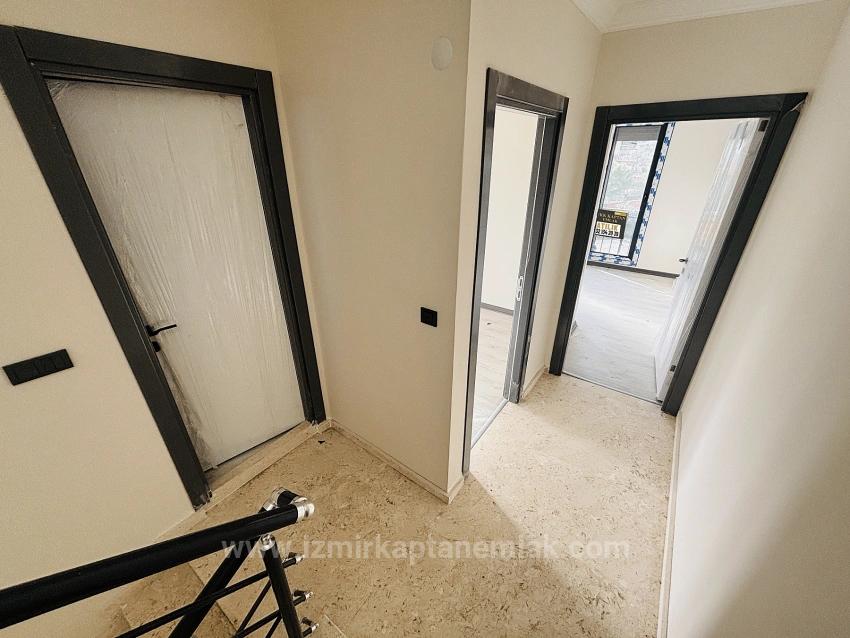 2+1 Villa Mit Großem Garten Zum Verkauf Im Viertel Atatürk, Seferihisar, İzmir