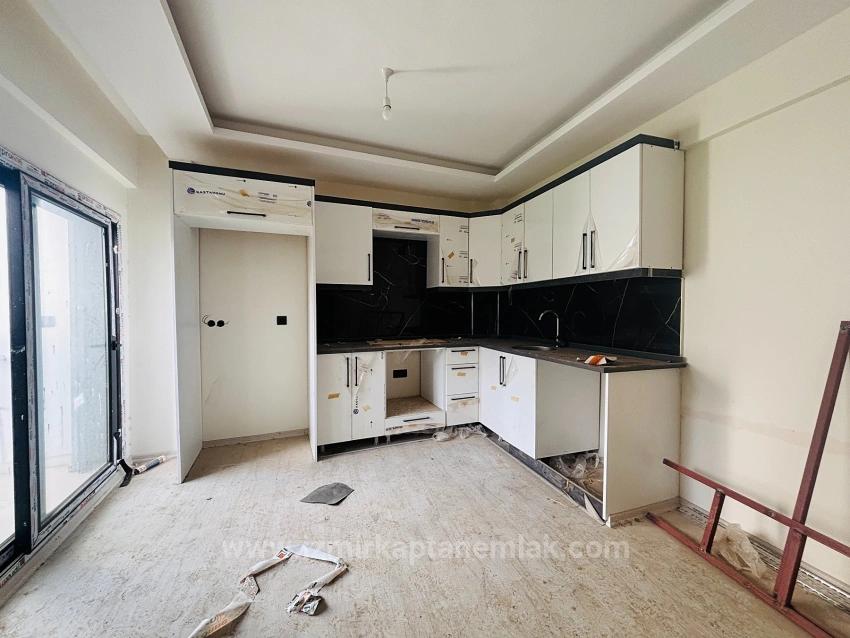 1+1 Wohnung Im Stadtteil Turabiye, Seferihisar, Izmir