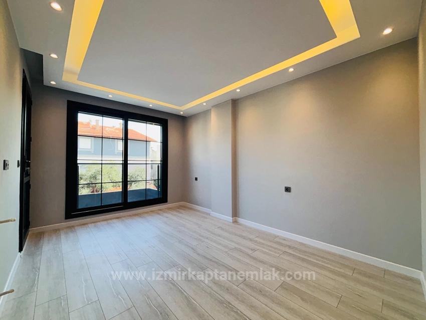 Ultra-Luxus-Sommerhaus Mit 3+1 Schlafzimmern Und Smart-Home-System, 50 M Vom Meer Entfernt In Ürkmez, Seferihisar, İzmir