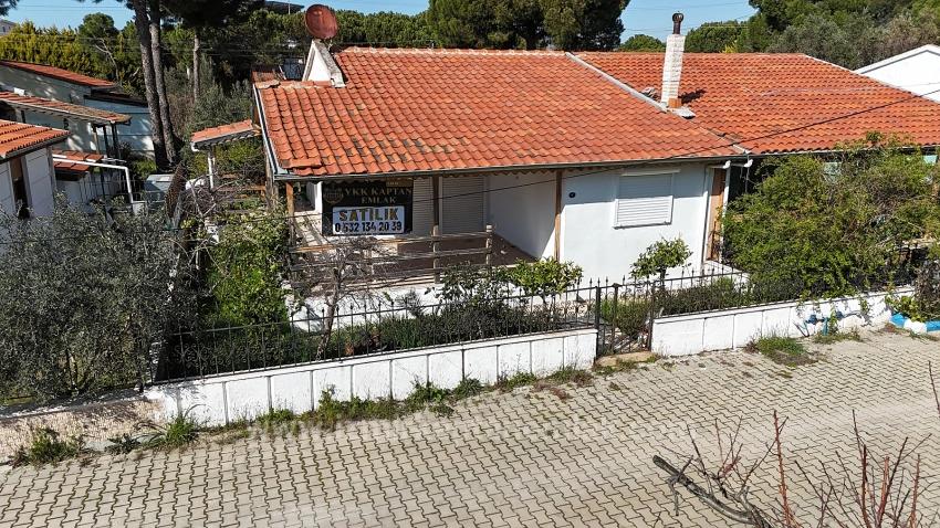 2+1 Freistehende Villa Auf Einem Grundstück In Izmir Seferihisar Cumhuriyet, 200 M Vom Meer Entfernt