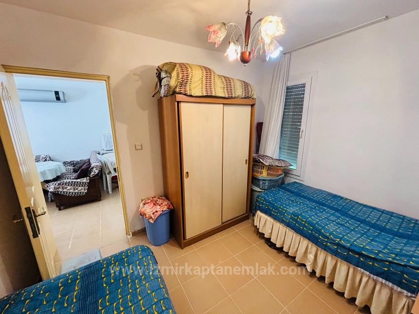 2+1 Freistehende Villa Auf Einem Grundstück In Izmir Seferihisar Cumhuriyet, 200 M Vom Meer Entfernt