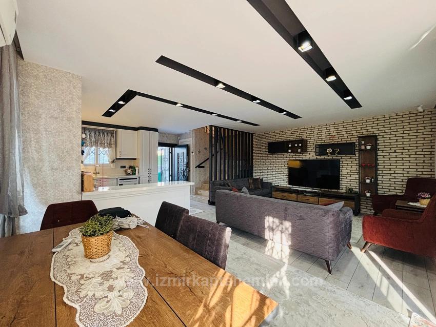 3+1 Villa Mit Pool Zum Verkauf Im Bezirk Izmir Seferihisar Cumhuriyet