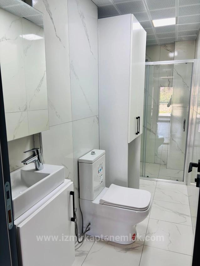 Renovierte 1+1-Wohnung Wohnung Zum Verkauf In Der Deniz-Straße Im Bezirk Seferihisar Payamlı In Izmir