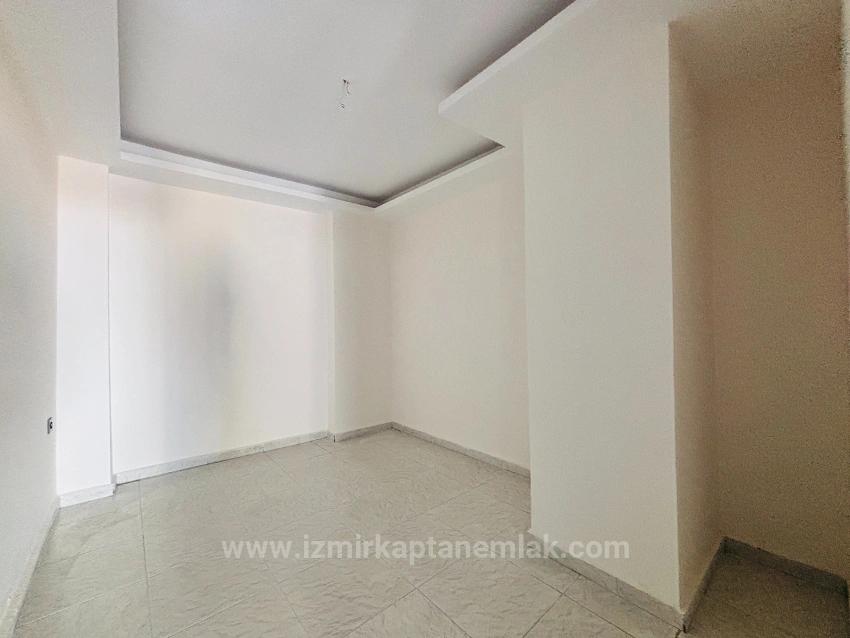 Renovierte 1+1-Wohnung Wohnung Zum Verkauf In Der Deniz-Straße Im Bezirk Seferihisar Payamlı In Izmir