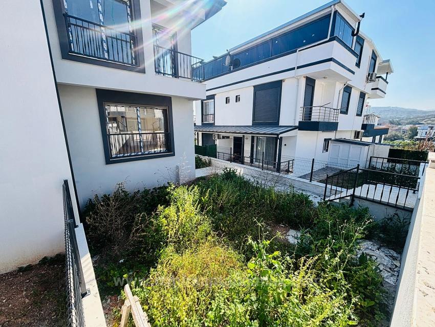 2+1 Villa Mit Garten Zum Verkauf Im Dorf Payamlı, Seferihisar, İzmir