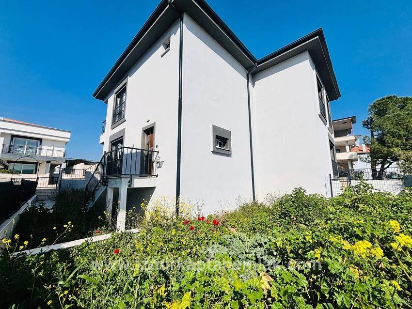2+1-Zimmer Sommerhaus Zu verkaufen in Payamlı Bz. Seferihisar Doğanbey - 85 m²
