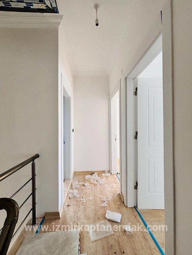 2+1-Zimmer Sommerhaus Zu verkaufen in Payamlı Bz. Seferihisar Doğanbey - 85 m²