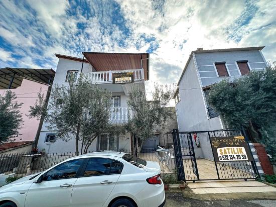 Zentral Gelegene 4+1-Zimmer-Villa Zum Verkauf Im Stadtteil Payamlı, Seferihisar, İzmir, Nur Wenige Gehminuten Vom Meer Entfernt.