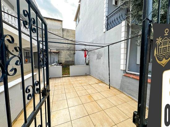 Zentral Gelegene 4+1-Zimmer-Villa Zum Verkauf Im Stadtteil Payamlı, Seferihisar, İzmir, Nur Wenige Gehminuten Vom Meer Entfernt.