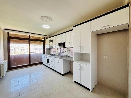 4+2 Maisonette-wohnung Zum Verkauf Im Stadtteil Turabiye, Seferihisar, Izmir