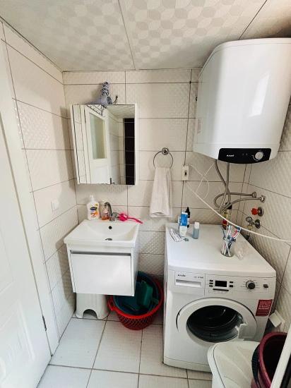 2+1 Erdgeschosswohnung Mit Glasbalkon In Zentraler Lage In Bengiler, Seferihisar, Izmir