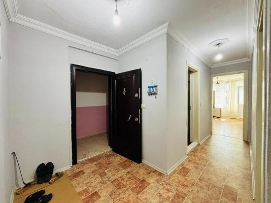 2+1-zimmer-wohnung Zum Verkauf In Bengiler, Seferihisar, Izmir, Im Marktzentrum, Nach Vorne Ausgerichtet, Mit Geschlossener Küche