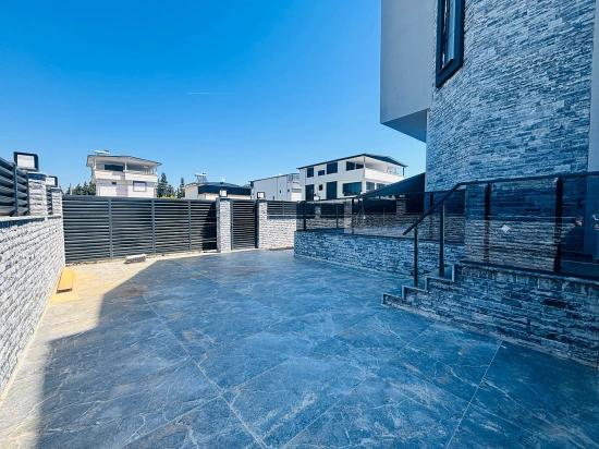 3+1 Freistehende Villa Mit Pool Zum Verkauf Im Stadtteil Cumhuriyet, Seferihisar, Izmir