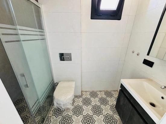 Doppelhaushälfte Zum Verkauf Im Stadtteil Payamlı, Seferihisar, İzmir, 350 M Vom Meer Entfernt, 3+1-zimmer-aufteilung.