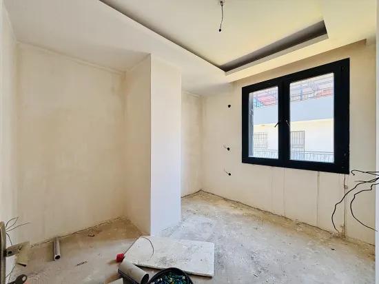 In İzmir Seferihisar Cumhuriyet Mahallesi Gibt Es Eine 5+1 Satılık Müstakil Villa Zu Kaufen. Übersetzung: In Izmir Seferihisar Cumhuriyet Viertel Gibt Es Eine 5+1 Zu Verkaufende Separate Villa. Korrektur: In Izmir Seferihisar Cumhuriyet Stadtteil Gibt Es Eine 5+1 Zu Verkaufende Separate Villa. Letzte Korrektur: In Izmir Seferihisar Cumhuriyet Stadtteil Befindet Sich Eine 5+1 Satılık Müstakil Villa Zum Verkauf, Dies Wird Zu: In Izmir Seferihisar Cumhuriyet Stadtteil Befindet Sich Eine 5+1 Separate Villa Zum Verkauf. Die Endgültige Antwort Lautet: In Izmir Seferihisar Cumhuriyet Stadtteil Befindet Sich Eine 5+1 Separate Villa Zum Verkauf.
