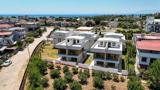 İzmir Seferihisar Mersinalanı Mahallesi In Einem Schwimmbad-siedlung 10 Stück 3+1 Zu Verkaufende Villa Mit Schwimmbad