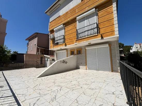 İzmir Seferihisar Bengiler Mahallesi’nde große gartenbesitzende dem Meer 20m 3+1 mietbare Villa