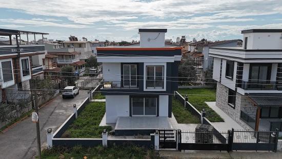 300 M² Große, Freistehende, Brandneue 3+1-Villa Zum Verkauf In İzmir Seferihisar Doğanbey