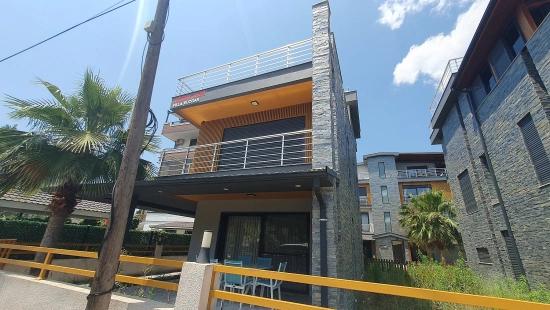 3+1 Villa Mit Pool Und Garten Am Meer In Seferihisar Payamlı Zu Verkaufen