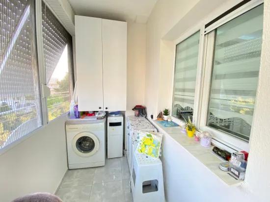 İzmir Seferihisar Im Bengiler Viertel In Ecklage 2+1 Wohnung zu verkaufen