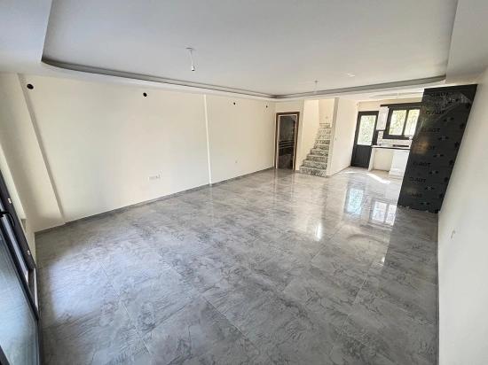 Geräumige 3+1 Villa Zum Verkauf Im Zentrum Von Seferihisar Doğanbey