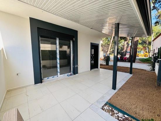 Neubau-Villa (2+1 Schlafzimmer, Lizenziert) Mit Garten In Seferihisar Payamlı Zu Verkaufen