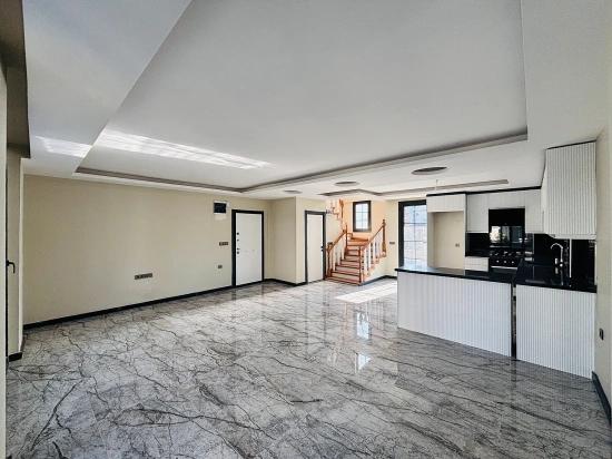 Große 3+1-zimmer-villa (300 M² Bruttofläche) Mit Separatem Pool In Doğanbey Zu Verkaufen
