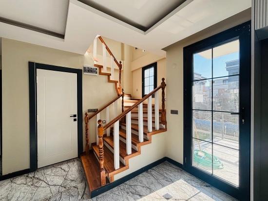 Große 3+1-zimmer-villa (300 M² Bruttofläche) Mit Separatem Pool In Doğanbey Zu Verkaufen