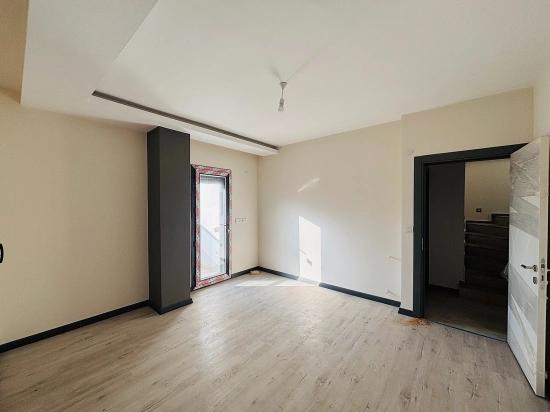 3+1 Villa Mit Großem Garten Zum Verkauf In Seferihisar Doğanbey