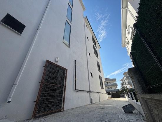 2+1 Mittelgeschosswohnung In Camikebir, Seferihisar, Izmir