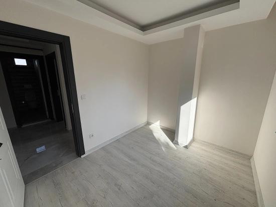 2+1 Mittelgeschosswohnung In Camikebir, Seferihisar, Izmir