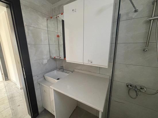 2+1 Mittelgeschosswohnung In Camikebir, Seferihisar, Izmir