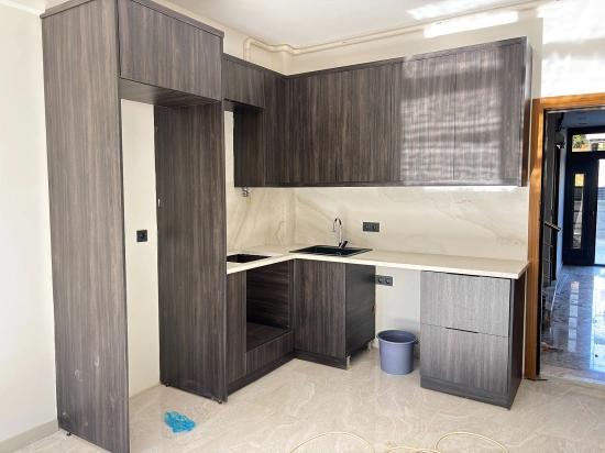 1+1 Erdgeschoss-Gartenwohnung In Izmir Seferihisar Çolakibrahim