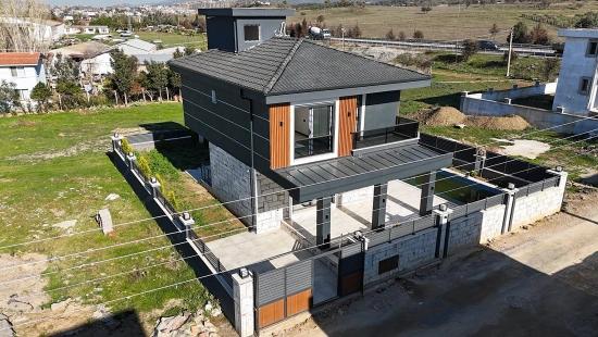 Freistehende Maisonette-Einzelvilla Mit Pool Im Stadtteil Düzce, Seferihisar, İzmir