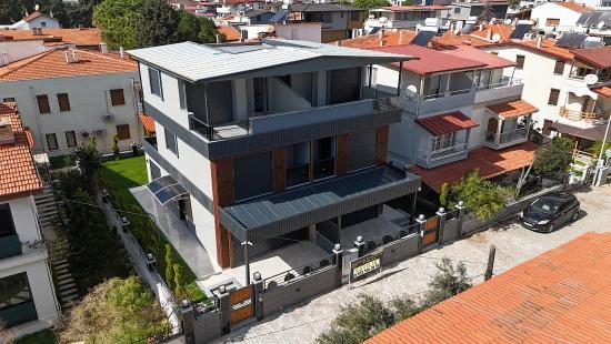 Ultra-luxus-sommerhaus Mit 3+1 Schlafzimmern Und Smart-home-system, 50 M Vom Meer Entfernt In Ürkmez, Seferihisar, İzmir