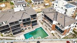 Gelegen In Einer Geschlossenen Wohnanlage Mit Swimmingpool Und Überwachungskameras Im Viertel Çolakibrahim Bey, Seferihisar, İzmir.