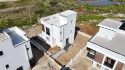 2+1 Freistehende Villa Mit Großem Garten Zum Verkauf Im Stadtteil Cumhuriyet, Seferihisar, Izmir