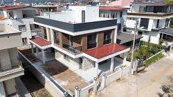 3+1-Zimmer Villa Zu verkaufen in Payamlı Bz. Seferihisar Doğanbey - 105 m²