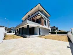 3+1-Zimmer Villa Zu Verkaufen in Cumhuriyet Bz. Seferihisar Doğanbey - 125 m²