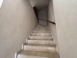 2+1-Zimmer-Wohnung Im Mittleren Stockwerk An Der Straße In Bengiler, Seferihisar