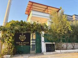 4+1 Triplex Mit Freistehendem Parkplatz Und Garten In Seferihisar Doğanbey