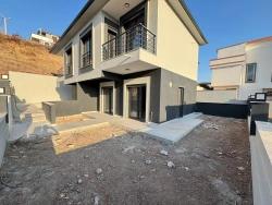 2+1 Villa Zum Verkauf In Seferihisar Payamlı Mit Garten, Bau- Und Nutzungsgenehmigung Nicht Erforderlich