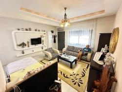 Dreifamilienhaus (4+1 Zimmer) Mit Separater Küche In Seferihisar Ürkmez Zu Verkaufen, 300 M Vom Strand Entfernt